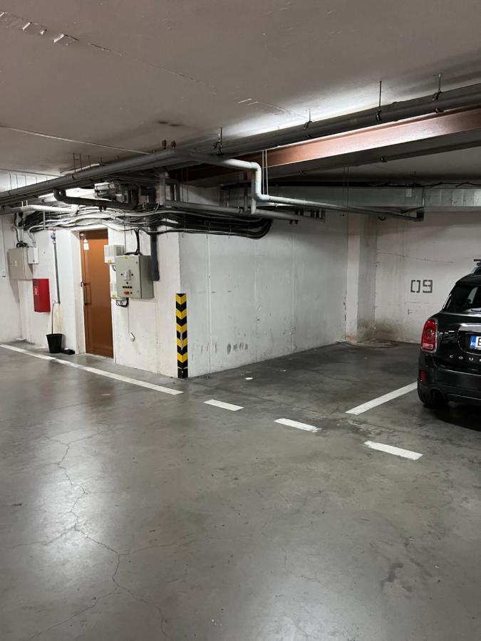 Castle View Apartment With Free Parking Pressburg Exterior foto