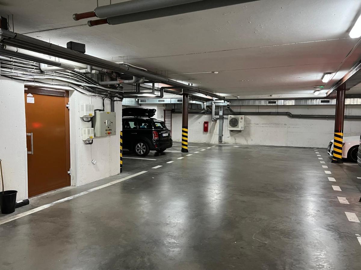 Castle View Apartment With Free Parking Pressburg Exterior foto