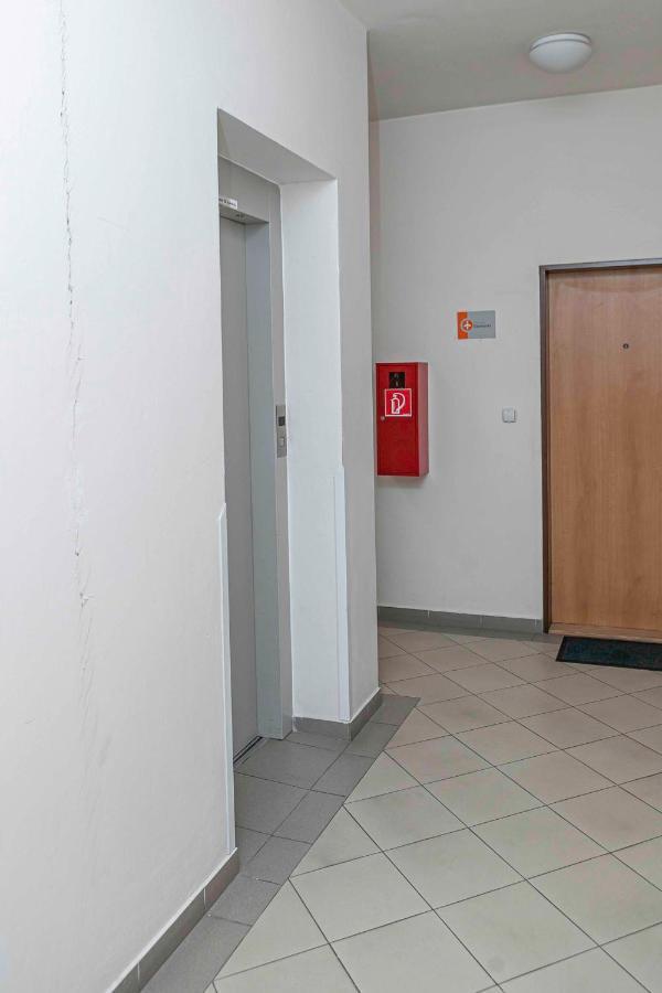 Castle View Apartment With Free Parking Pressburg Exterior foto